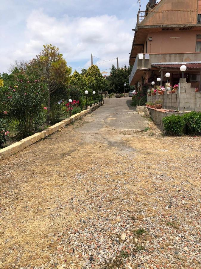 B&B Armonia เอนนา ภายนอก รูปภาพ